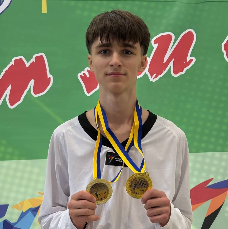 Тхеквондисти з Кам`янського здобули майже десяток нагород на чемпіонаті України - ФОТО