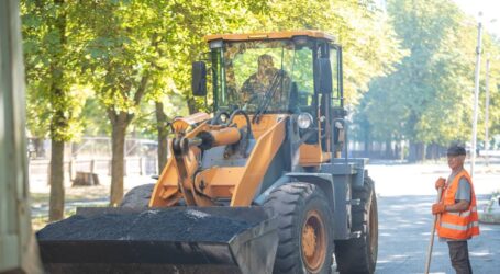 Почали з найбільш незадовільних: в Кам’янському капітально ремонтують тротуари