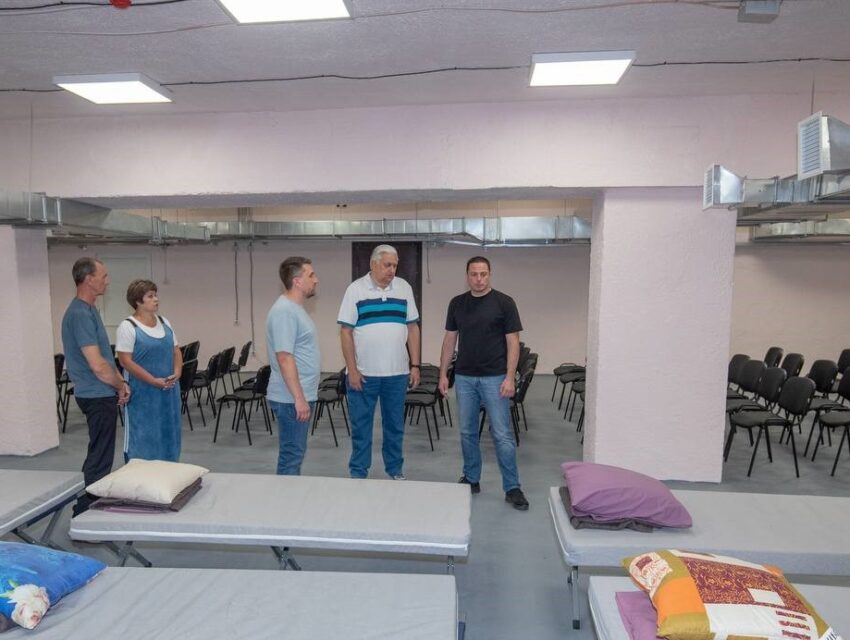 Мер Кам’янського перевірив стан укриттів у місті та розповів, куди звертатись мешканцям у разі зауважень