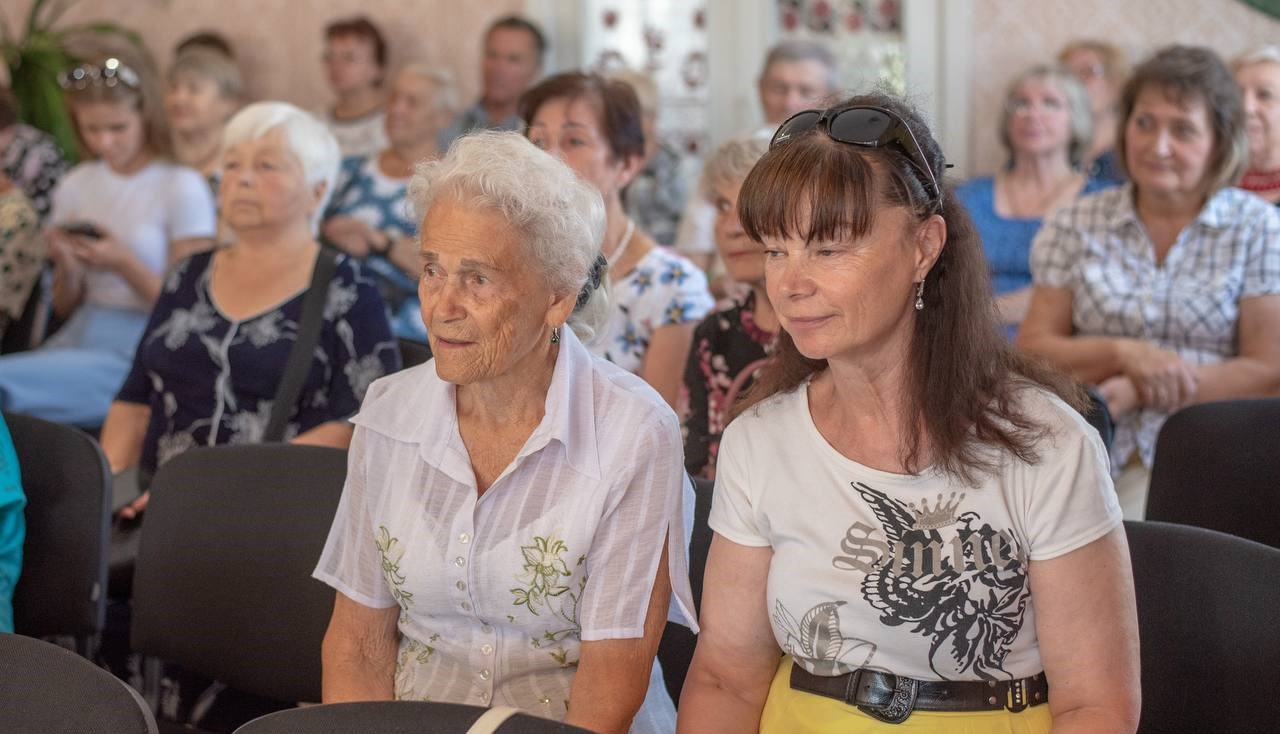 В Кам'янському провели захід для людей похилого віку - ФОТО