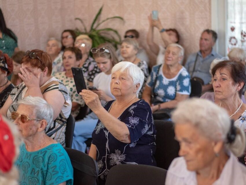 В Кам’янському провели захід для людей похилого віку