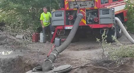 В Кам’янському тривають роботи з ліквідації аварії на каналізаційному колекторі на Лівобережжі(адреси свердловин)