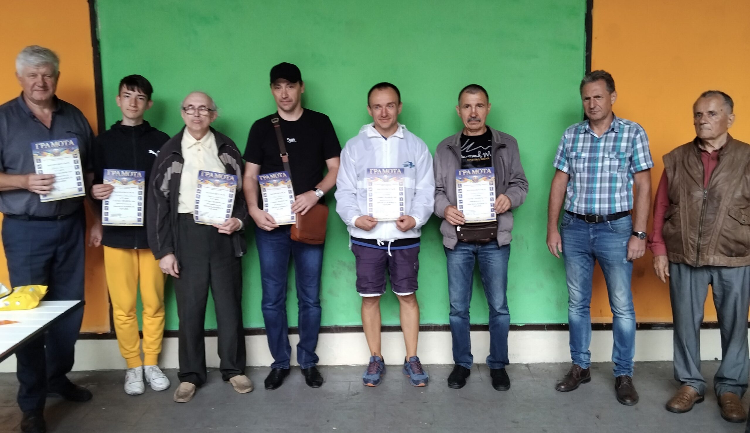 Шашковий турнір до Дня Незалежності України відбувся у Кам`янському - ФОТО