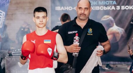 Боксер з Кам`янського Денис Проскура став призером Кубка Івано-Франківська
