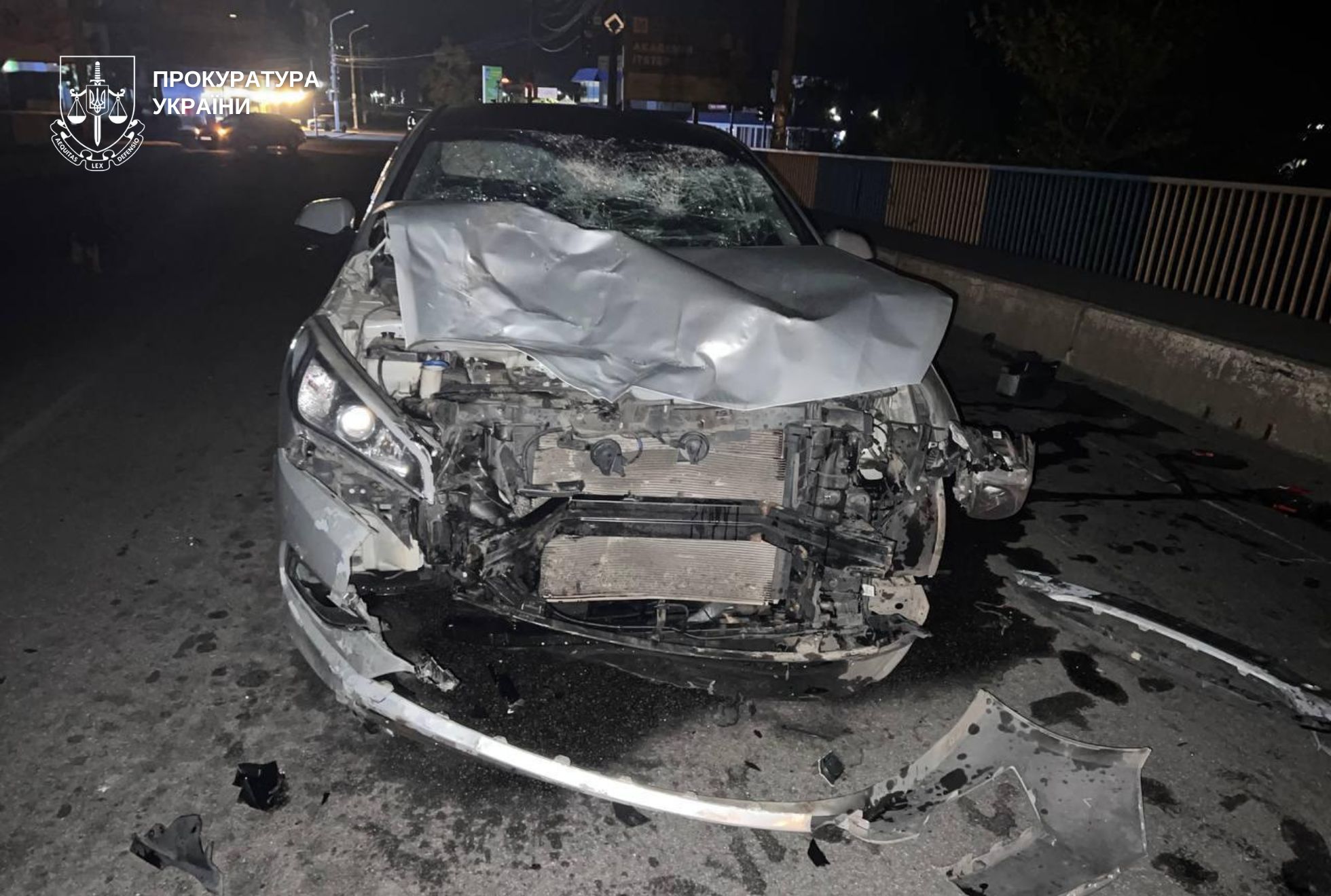 Загинув водій скутера, травмовано неповнолітнього: в Кам'янському сталось ДТП за участю поліційного - ФОТО