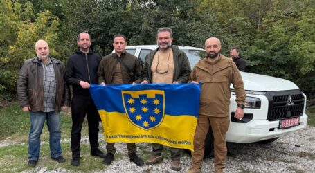 Авто від міськради Кам’янського відправили військовим з нашого міста, що воюють на Запорізькому напрямку