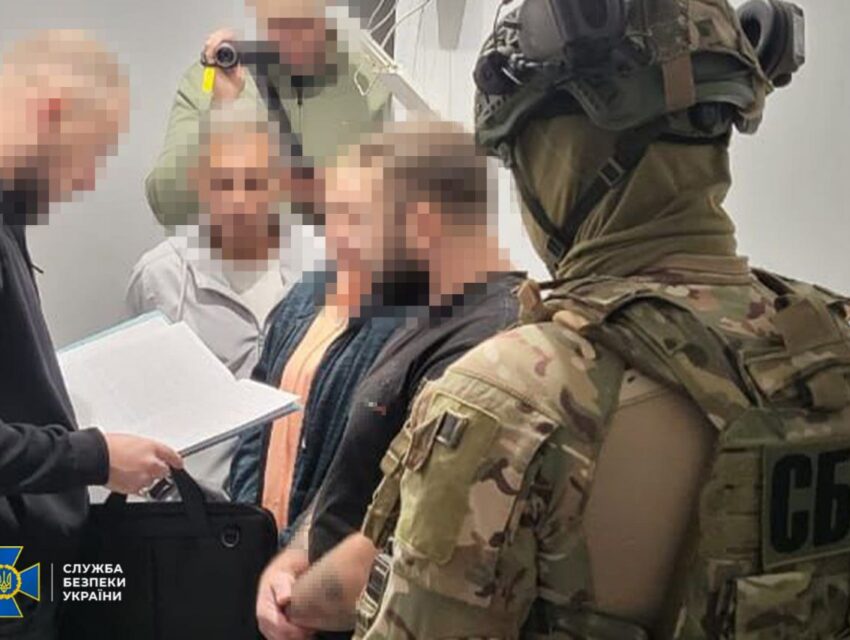 Один з “осередків” благодійного фонду, що вкрав 90% пожертв на ЗСУ, працював в Кам’янському