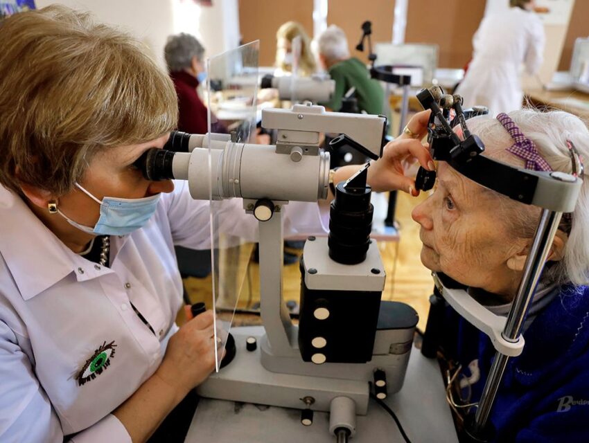 Лікування катаракти: безплатно отримати заміну кришталика можна у п’яти медзакладах на Дніпропетровщині