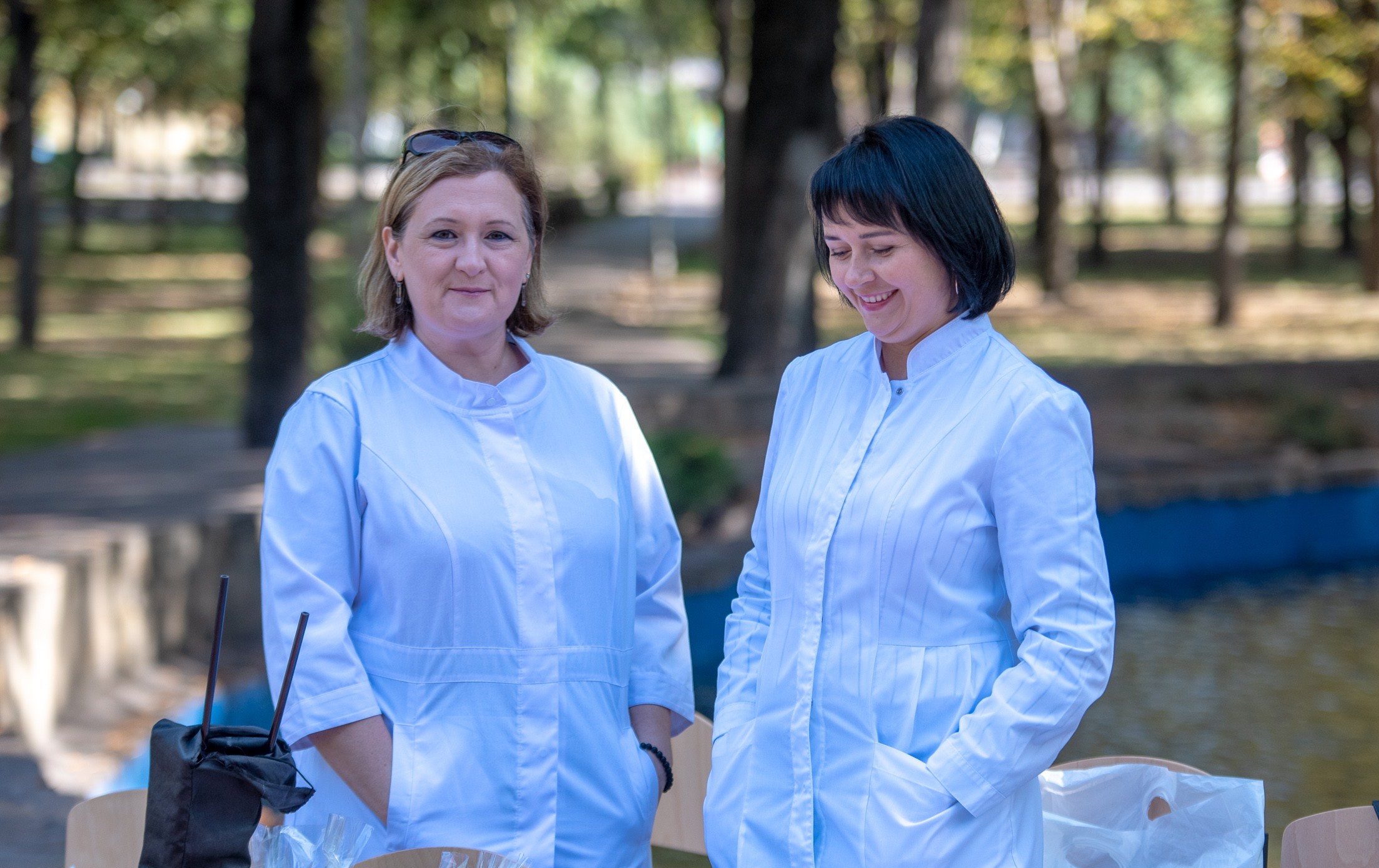 Як поводитись при зупинці серця, кровотечі, втраті свідомості: медики Кам'янського провели майстер-класи до Дня міста (Фоторепортаж) - ФОТО
