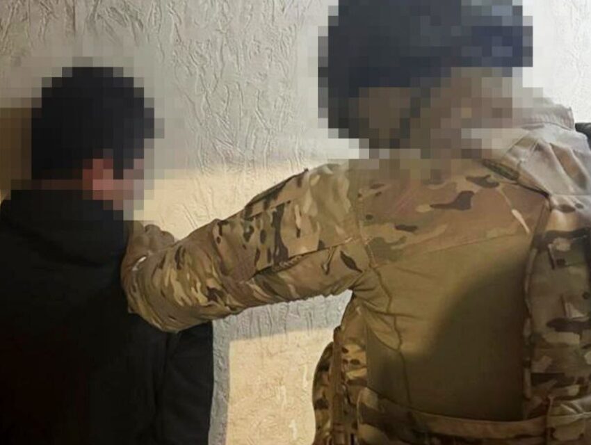 Працівники продбази у Дніпрі «зливали» фсб адреси військових частин, які купували в них продукти