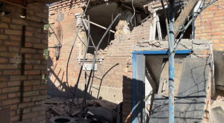 Одна людина загинула, дві постраждали через ворожу атаку на Дніпропетровщині