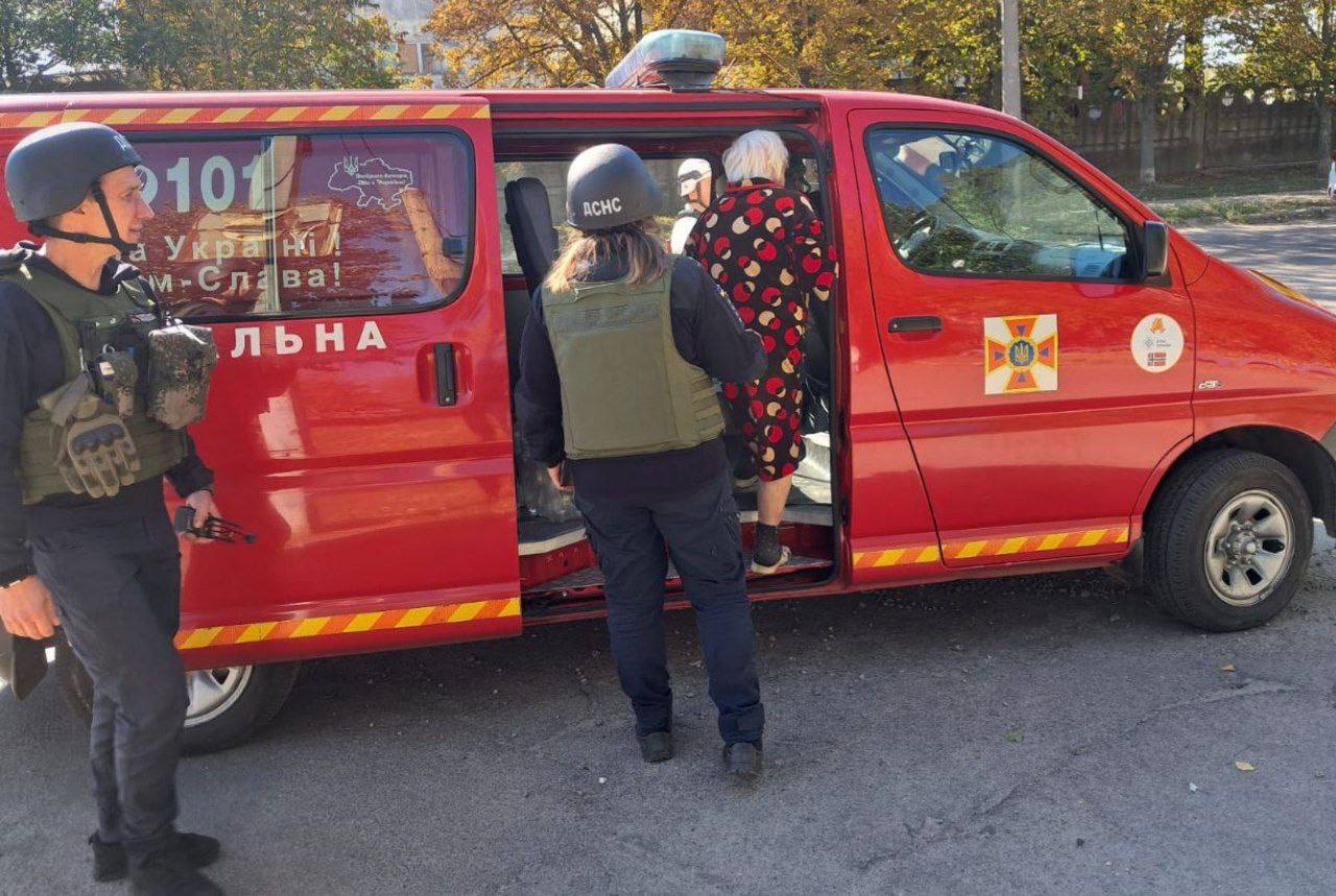 Вночі на Дніпропетровщині працювала ППО, в Кам'янському минулось без надзвичайних подій - ФОТО
