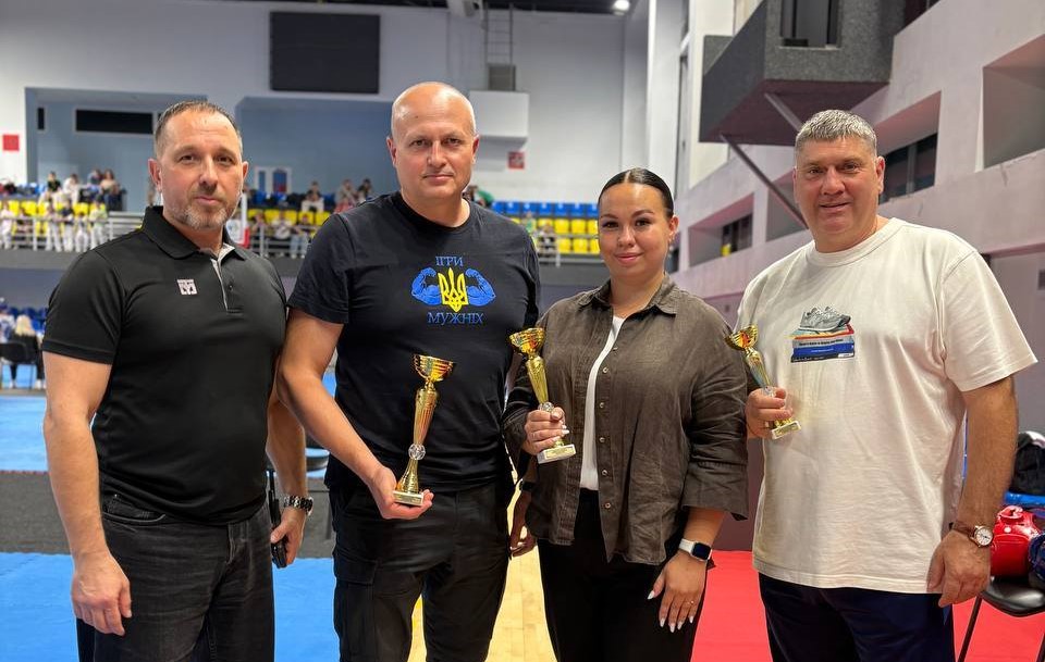 В Кам'янському відбувся чемпіонат Дніпропетровщини з тхеквондо ВТФ: місцеві спортсмени перемогли у двох розділах - ФОТО