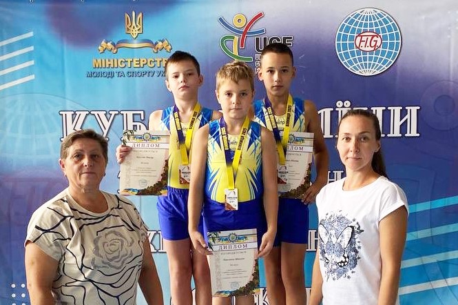 Кам’янчани стали призерами чемпіонату України зі стрибків на акробатичній доріжці