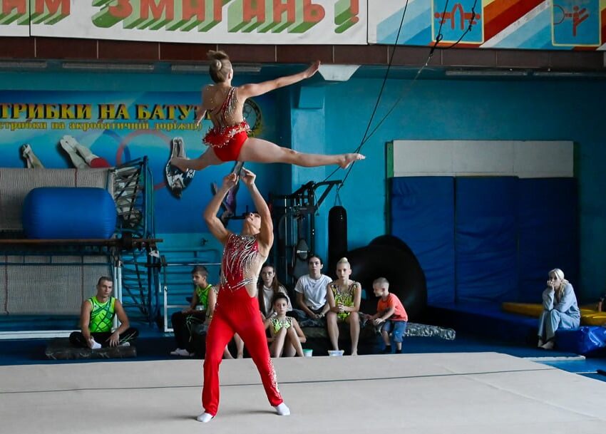 У Кам’янському відбулися чемпіонат та Кубок міста зі спортивної акробатики
