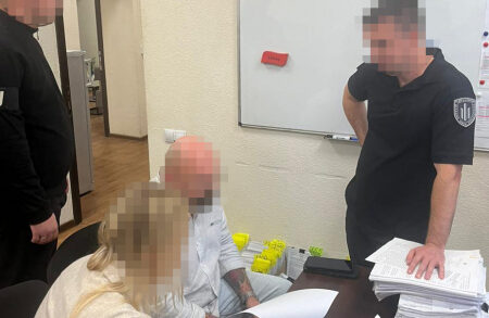 На Дніпропетровщині вже вдруге викрили посадовця за підозрою в махінаціях під час закупівлі ліжок для військових