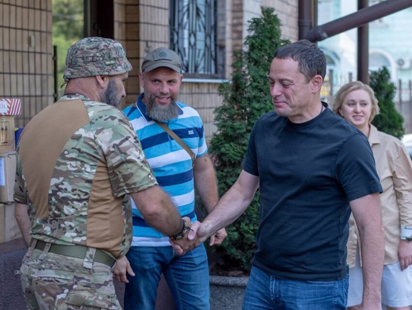 Військовим з Кам’янського передали допомогу з Німеччини