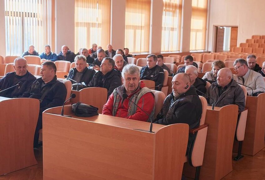 В Кам’янському з професійним святом вітали працівників транспортної та дорожньої галузі