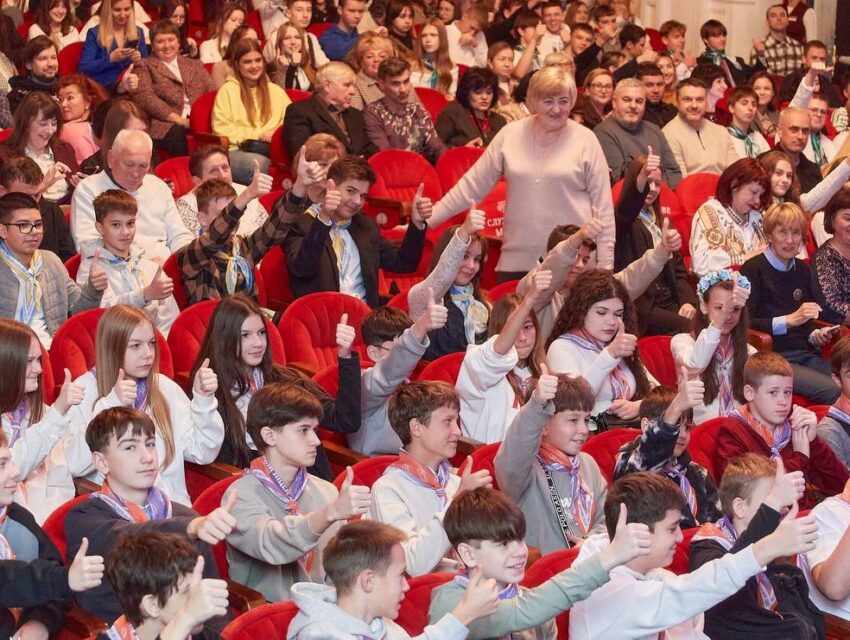 В Кам’янському сьогодні своє 35-річчя святкує Науковий ліцей імені Анатолія Лигуна