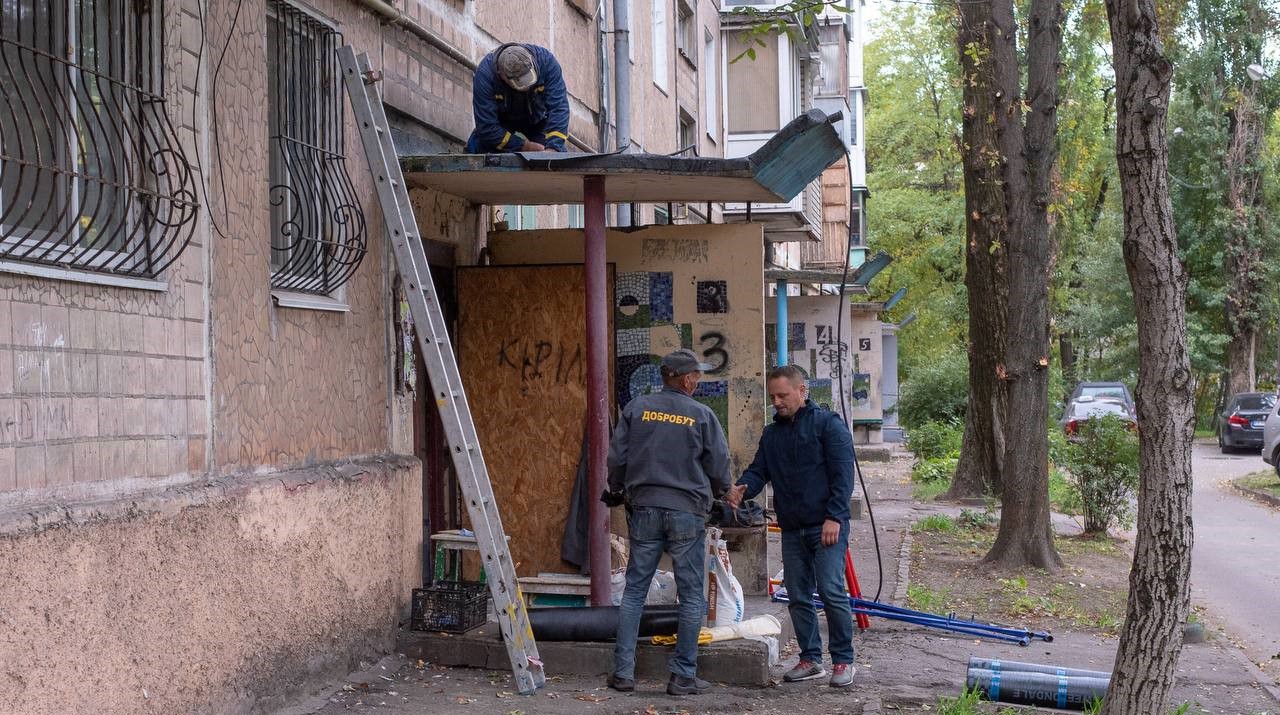 Як в Кам'янському розв'язують питання, про які мешканці повідомляють на особистому прийомі у мера міста - ФОТО