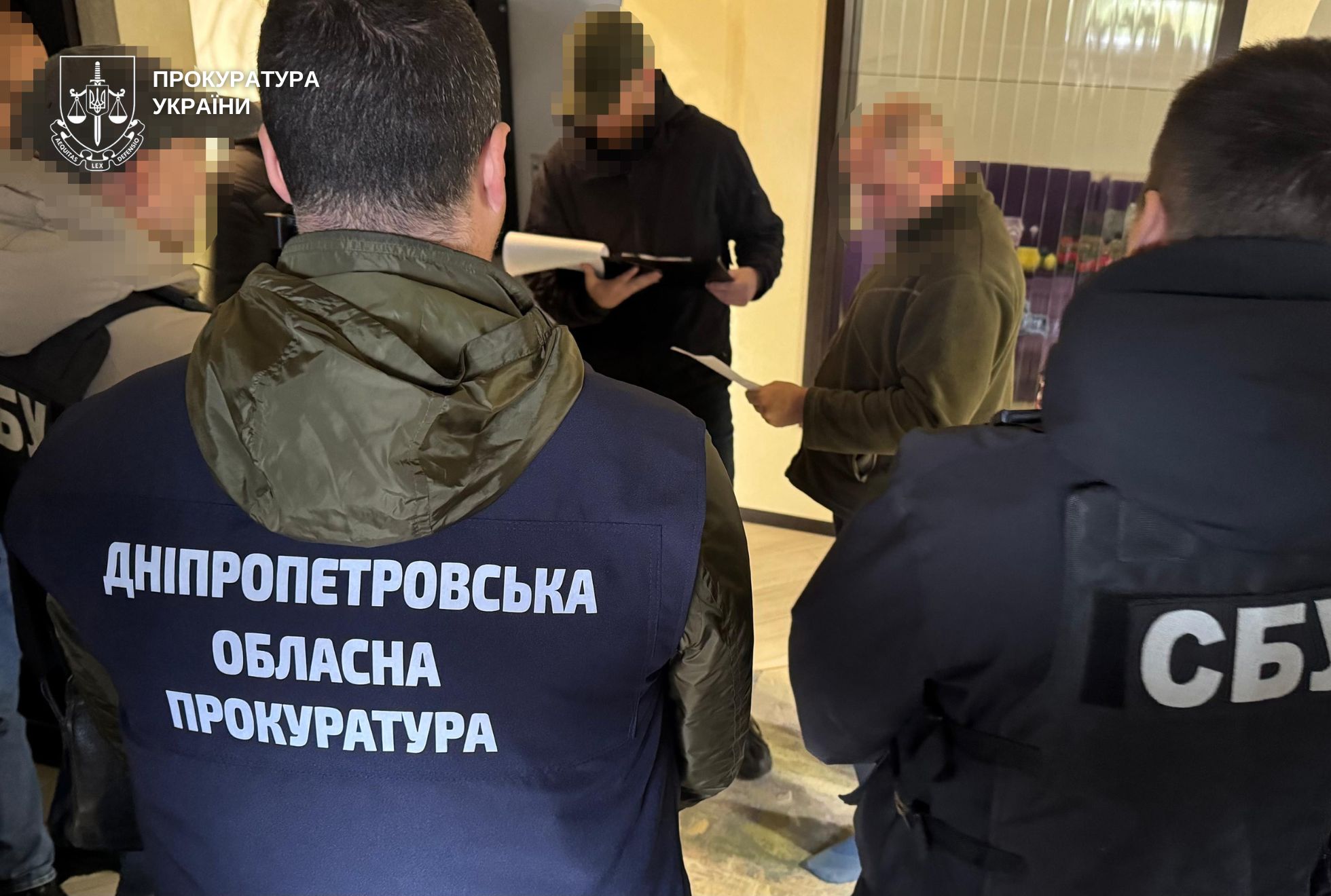 Розвозили товари та фотографували енергооб'єкти: СБУ затримала агентів фсб, які намагалися зірвати опалювальний сезон у Дніпрі - ФОТО