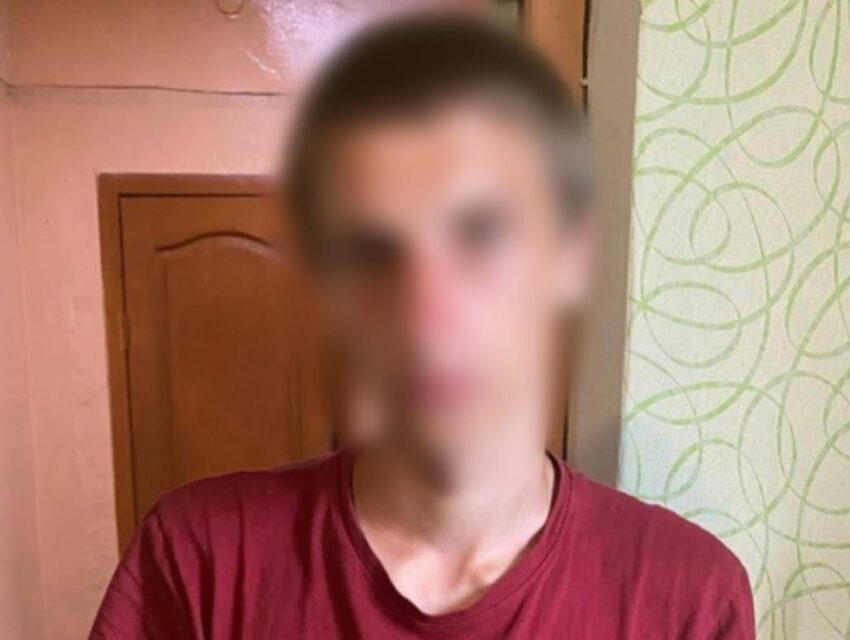 У Кам’янському судитимуть 25-річного чоловіка, якого підозрюють у вбивстві своєї бабусі та у смертельному побитті іншої жінки