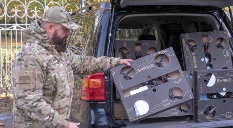 Кам’янське передало захисникам чергову партію FPV-дронів