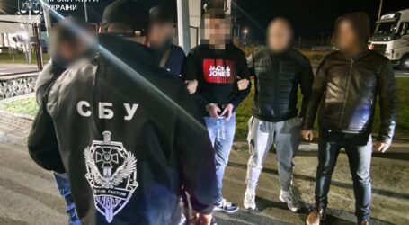 З Німеччини в Україну екстрадували чоловіка, якого підозрюють у виготовленні та збуті наркотиків у Дніпрі