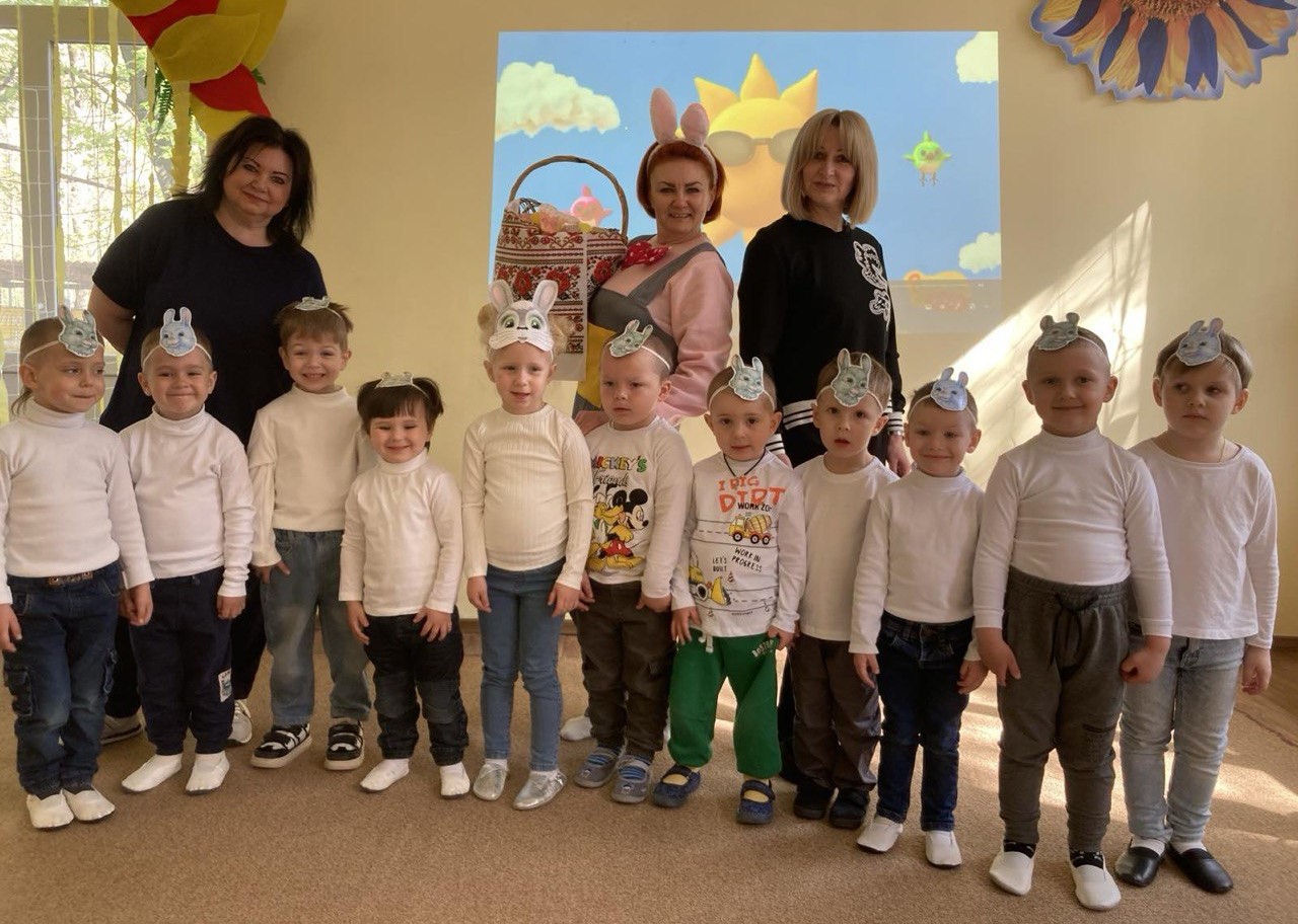 Інна Плохоцька: «Коли ти любиш дітей і свою професію, кожен день стає святом» - ФОТО