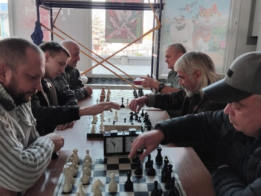 Переможцем шахового турніру в Кам`янському став Юрій Климарчук
