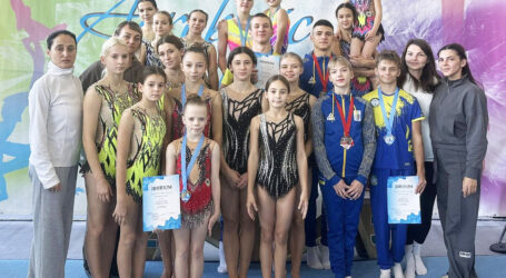 Акробати з Кам’янського здобули нагороди на Всеукраїнських турнірах