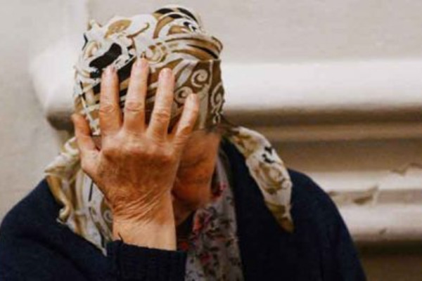 Де й коли частіше грабують та яким чином обманюють пенсіонерів Кам’янського, розповіли у поліції