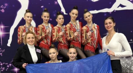 Спортсменки з Кам’янського вибороли нагороди на Всеукраїнських змаганнях з естетичної групової гімнастики