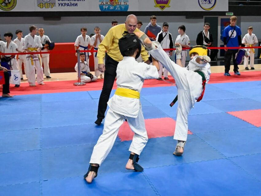 У Кам’янському каратисти провели Кубок Дніпровського бранчу
