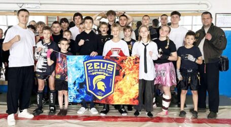Бійці Кам`янського “Зевса” стали першими в Кубку з кікбоксингу, що відбувся у місті