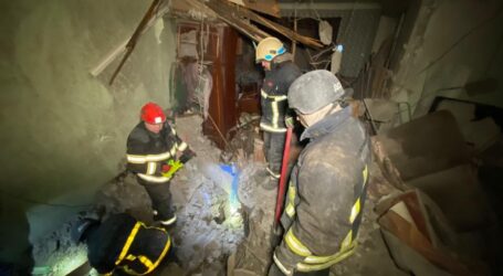 В Кам’янському дістали з-під завалів будинку тіло 60-річного загиблого чоловіка внаслідок нічної атаки