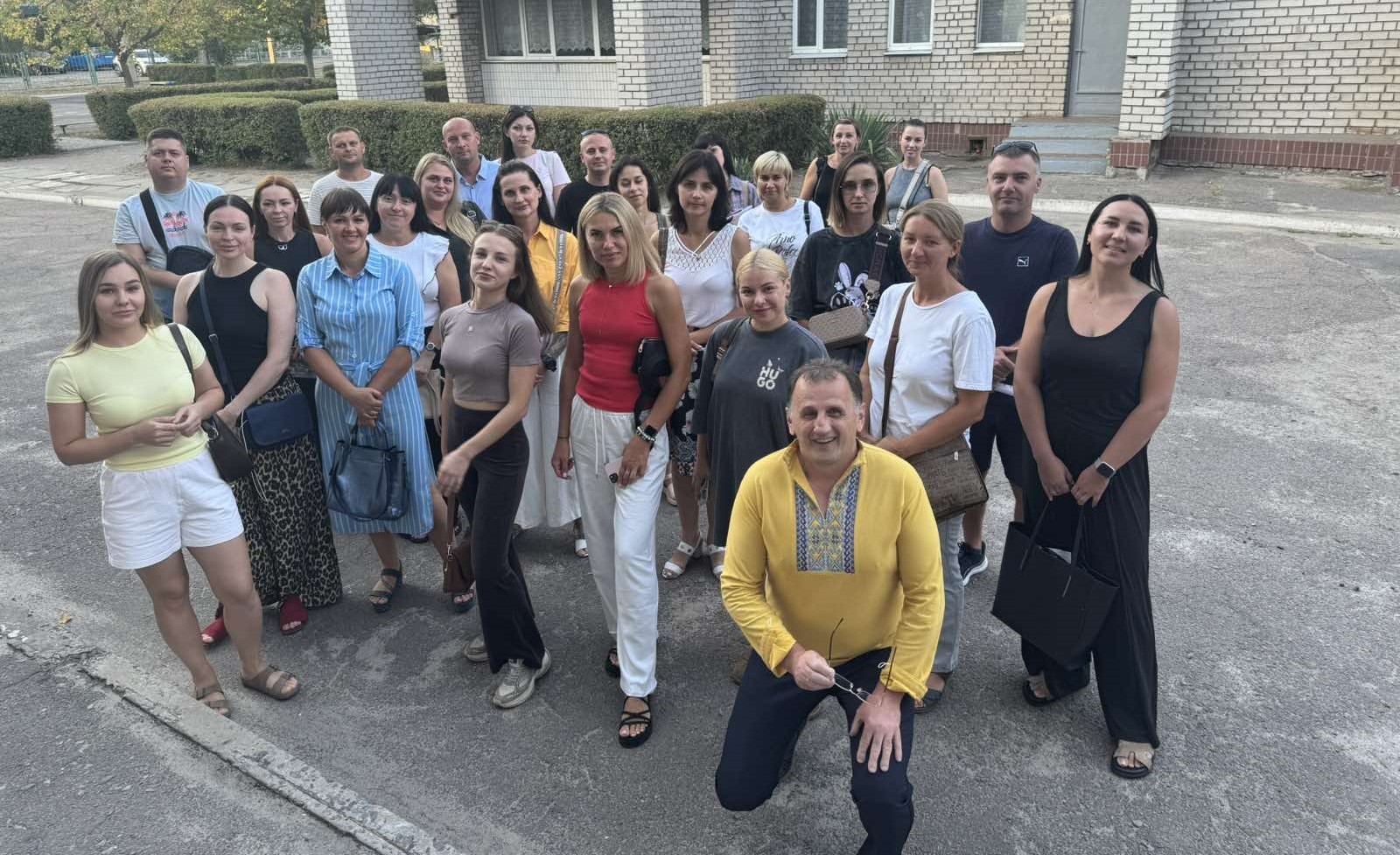 Микола Василинюк: «Тільки той учитель, - хто не пригнічує, а підносить,  не ламає, а розвиває, не диктує, а вчить вчитися, не вимагає, а довіряє» - ФОТО