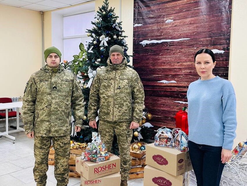 В Кам’янському передали подарунки для дітей захисників