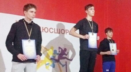 Кам`янчанин Іван Андрюшкевич посів призові місця на чемпіонаті Дніпропетровщини з легкої атлетики