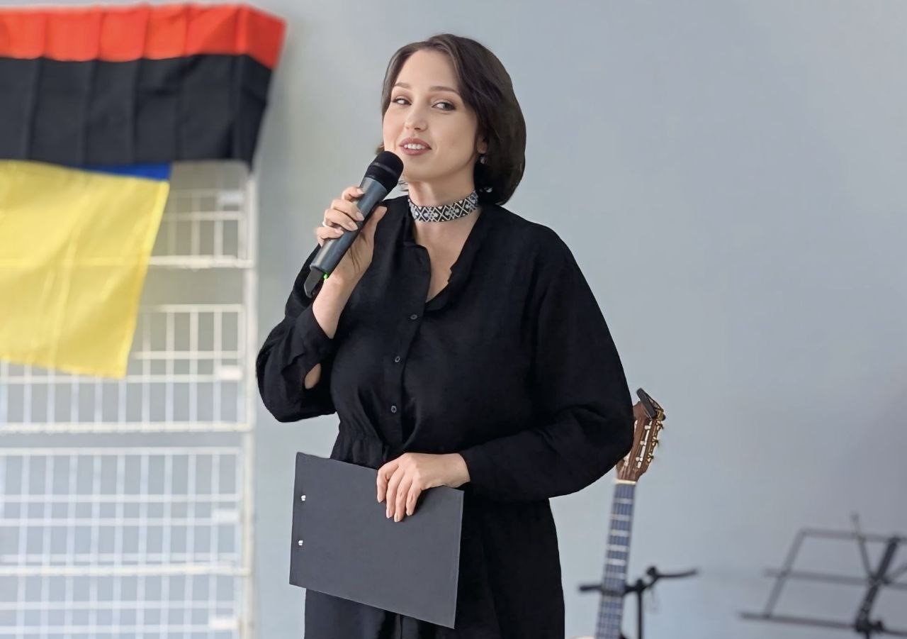 Марія Гончар «У декламації першим має бути Слово. Навіть коли я читаю «з обличчям», основне посилання — на текст» - ФОТО