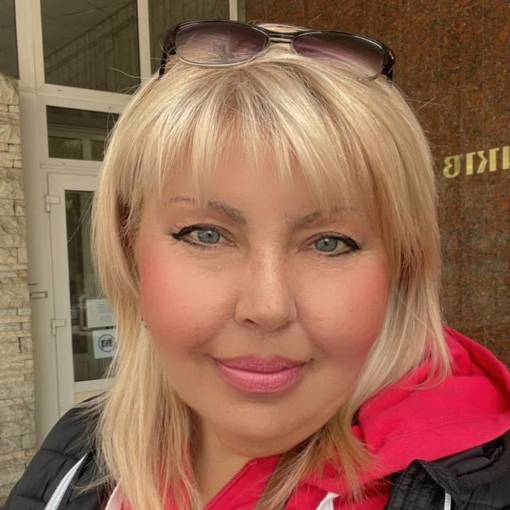 Олена Фішбейн: «Гарні фото з виставок створюють трохи ілюзорну картинку життя митця, бо всі ми намагаємось показати кращі межі себе, залишаючи поза кадром роздуми та сумніви» - ФОТО
