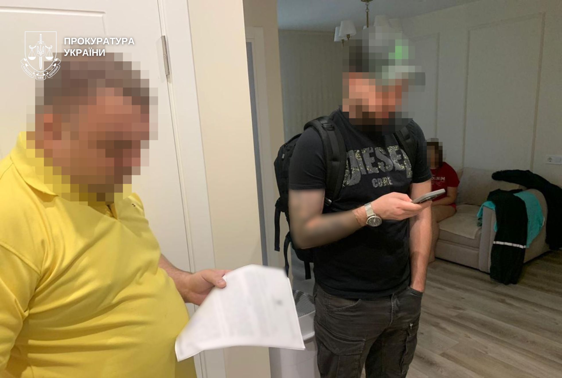 Мільйонні збитки бюджету на відновленні житла після ворожих обстрілів: у Дніпрі викрили схему привласнення державних коштів - ФОТО