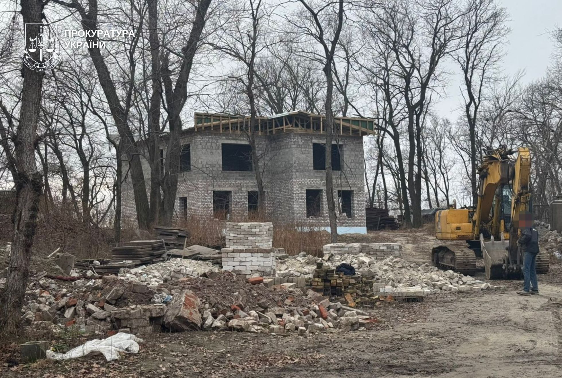 Змінив цільове призначення та хотів будувати котеджі для відпочинку на березі Дніпра: в Кам'янському районі викрили схему незаконної приватизації земель ДП «Ліси України» - ФОТО