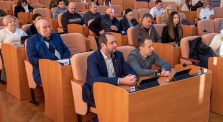 Бюджет-2026 та програми із забезпечення життя міста: в Кам’янському відбулась остання в цьому році сесія міськради