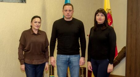 В Кам’янському послуги з оформлення внутрішнього та закордонного паспортів надаватимуться у всіх трьох відділеннях ЦНАП