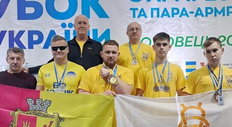 Пара-армрестлери з Кам`янського стали призерами Кубка України 