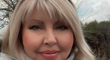 Олена Фішбейн: «Гарні фото з виставок створюють трохи ілюзорну картинку життя митця, бо всі ми намагаємось показати кращі межі себе, залишаючи поза кадром роздуми та сумніви»