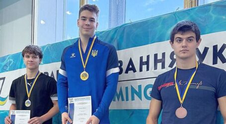 Плавці з Кам’янського здобули понад десяток медалей на чемпіонаті України