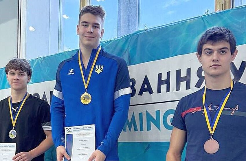 Плавці з Кам’янського здобули понад десяток медалей на чемпіонаті України