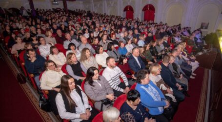 Сьогодні в Кам’янському з професійним святом вітали працівників місцевого самоврядування